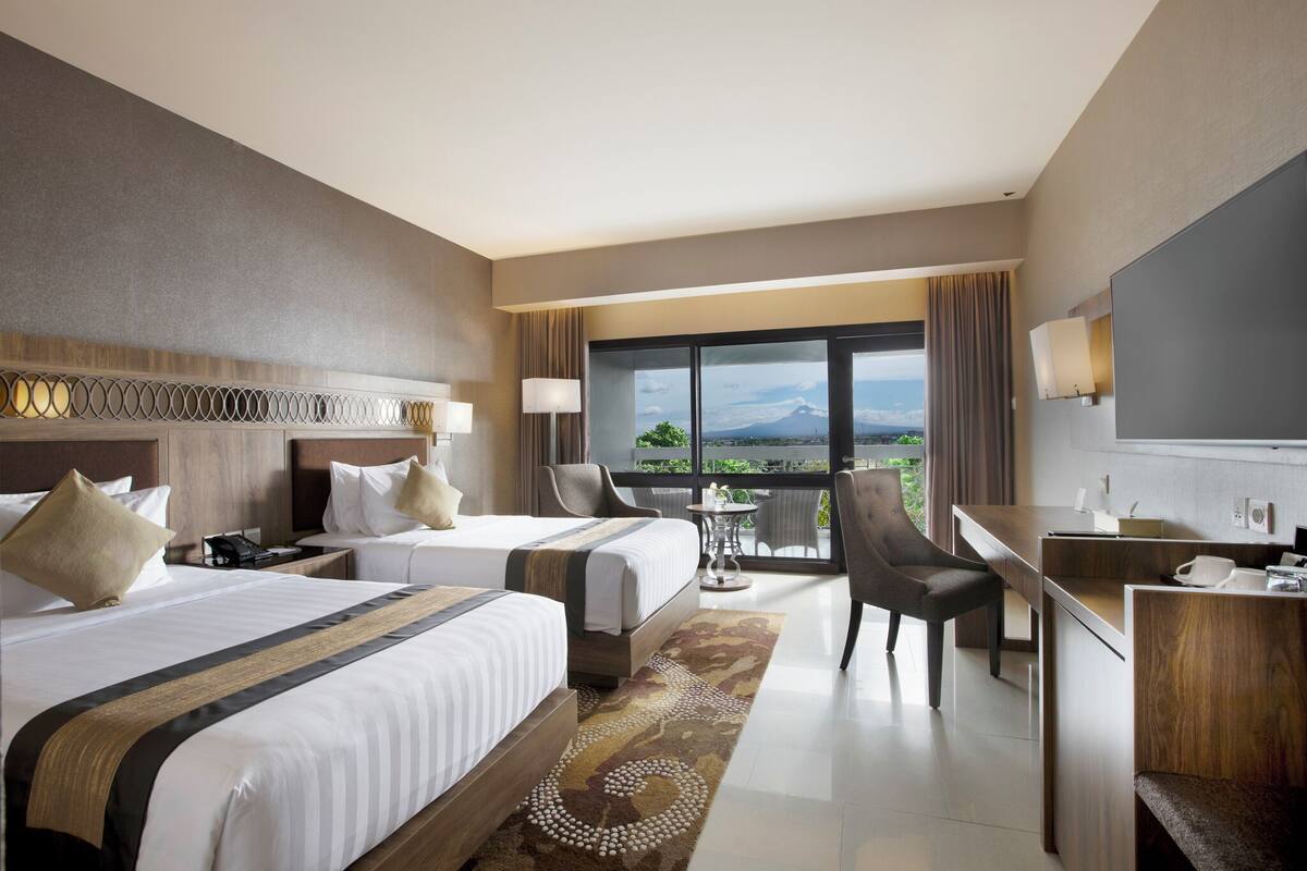 ห้องพรีเมียร์ทวิน | เครื่องนอนระดับพรีเมียม, มินิบาร์, ตู้นิรภัยในห้องพัก, โต๊ะทำงาน