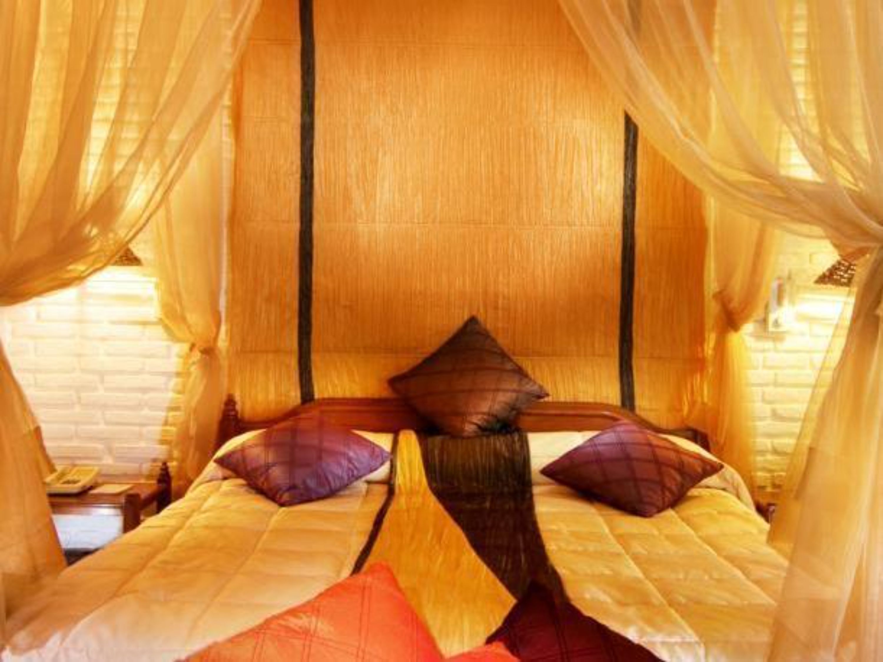 deluxe room | 1 bedroom, minibar, in-room safe, individually decorated