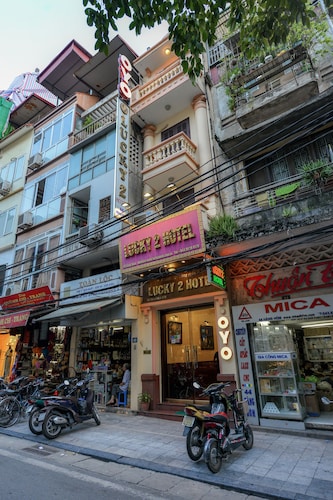 Lucky 2 Hotel & Travel