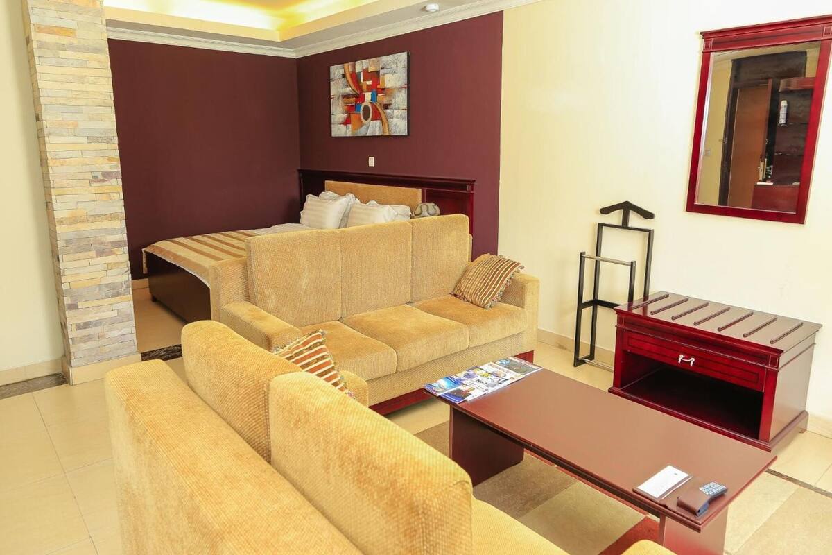 32-inch lcd tv with satellite channels, tv