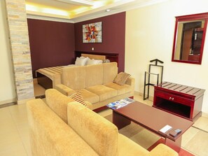 32-inch LCD TV with satellite channels, TV