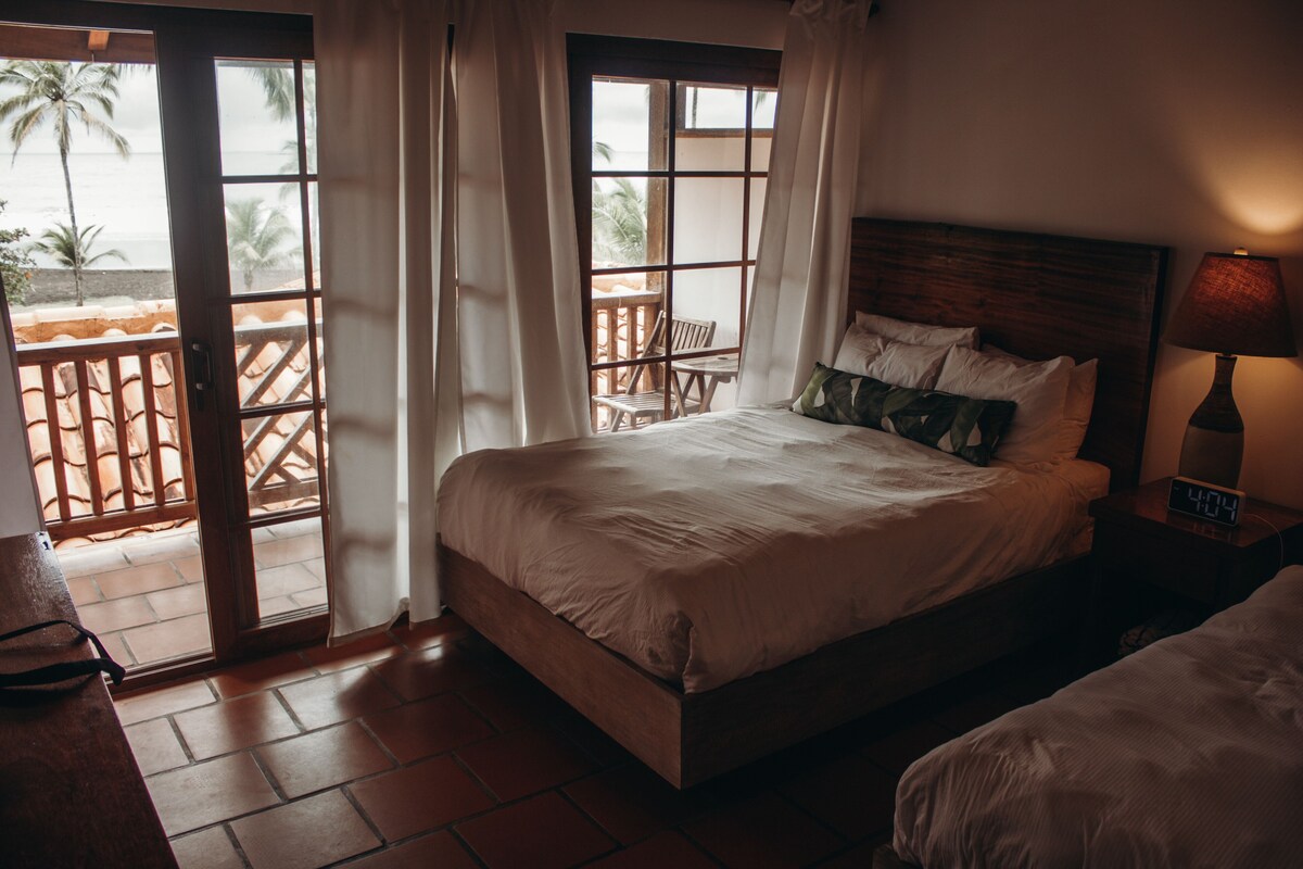 Hotel Playa Cambutal thumbnail 2