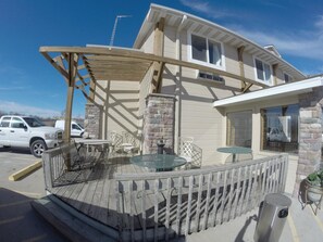 Exterior - Rock Creek Hotel (Sabetha)