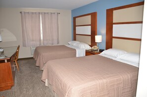 Ropa de cama de alta calidad, escritorio y cunas gratuitas