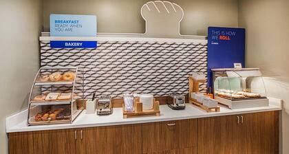 Holiday Inn Express Hotel & Suites NORTH FREMONT by IHG