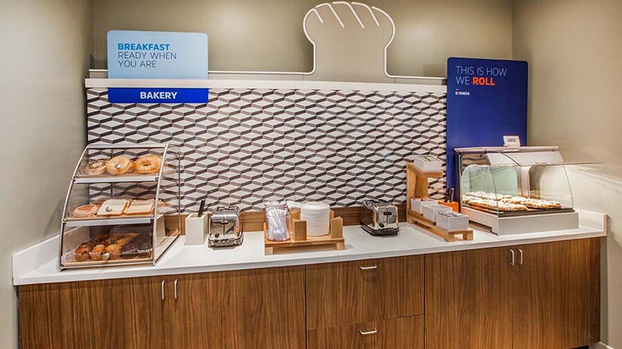 Holiday Inn Express Hotel & Suites NORTH FREMONT by IHG