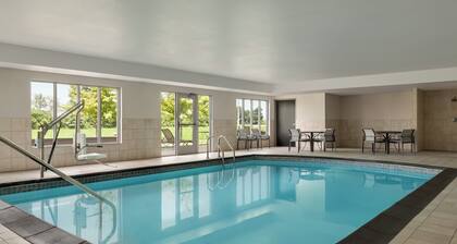 Holiday Inn Express Hotel & Suites NORTH FREMONT by IHG