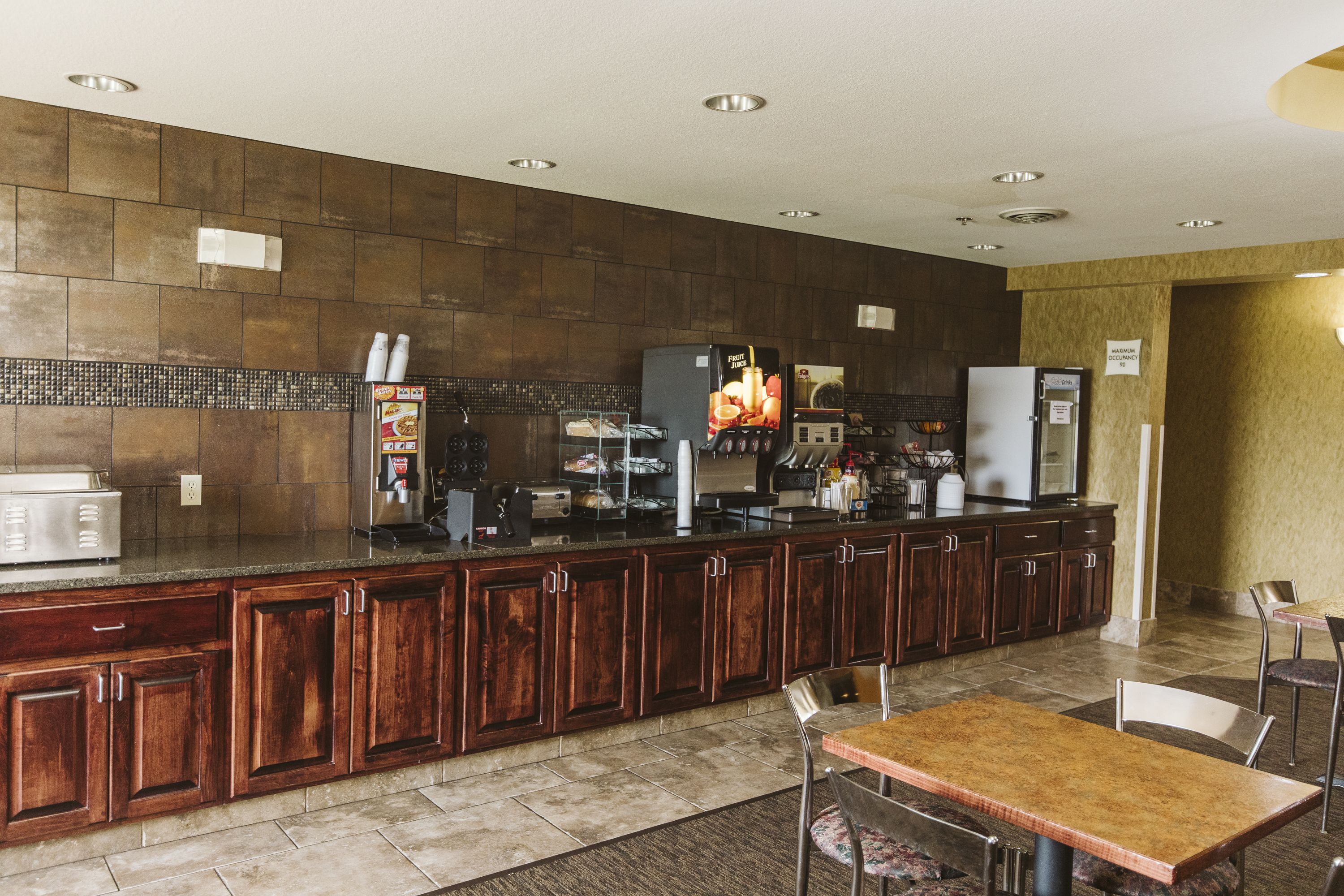 free daily self-service breakfast