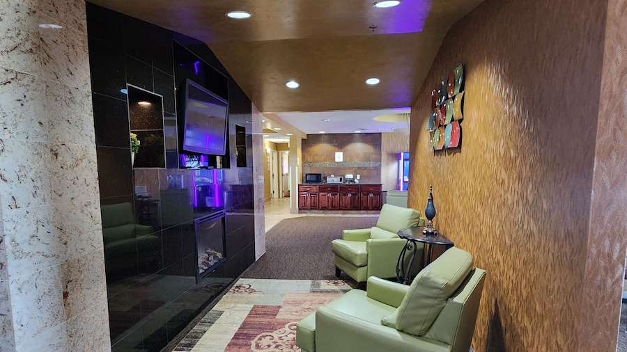 Highland Suites Minot
