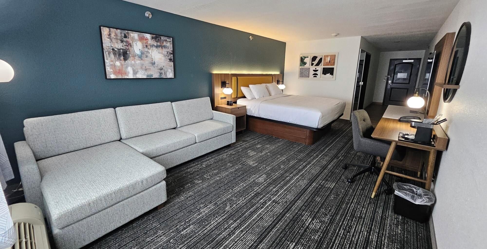 Suite ejecutiva, 1 cama King size, para no fumadores | Ropa de cama de alta calidad, edredón y camas con pillow-top 