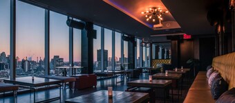 Wyndham Garden Chinatown