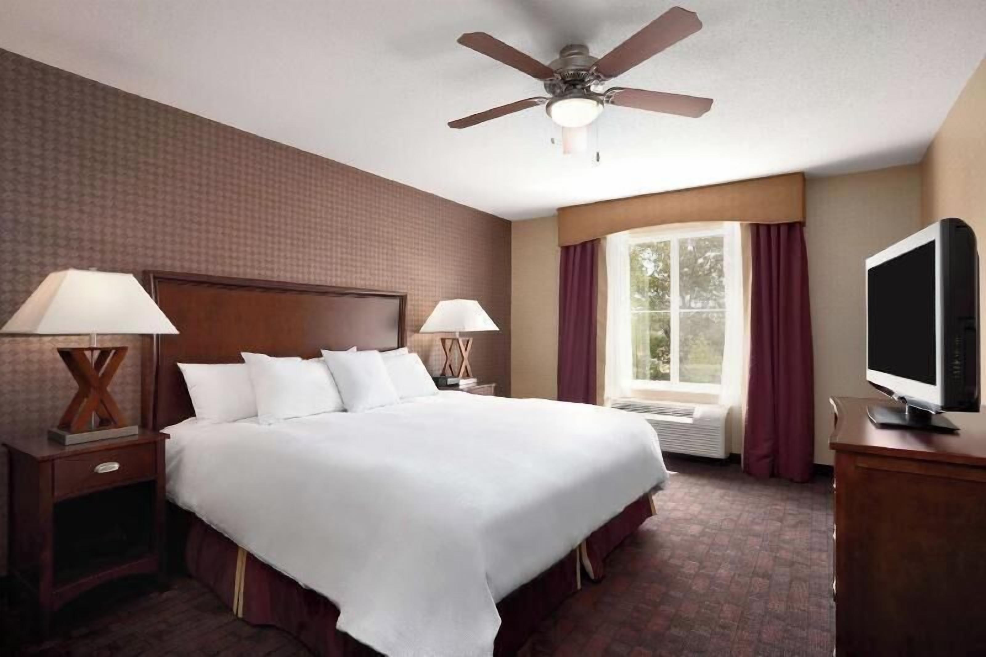 In-room safe, desk, free cots/infant beds, free WiFi