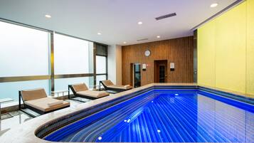 Indoor pool, outdoor pool