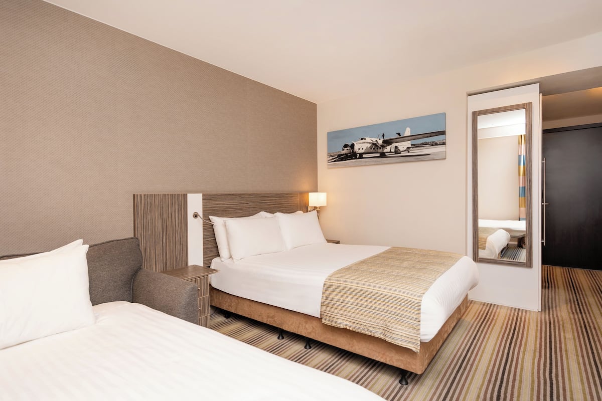 1 chambre, coffres-forts dans les chambres, bureau