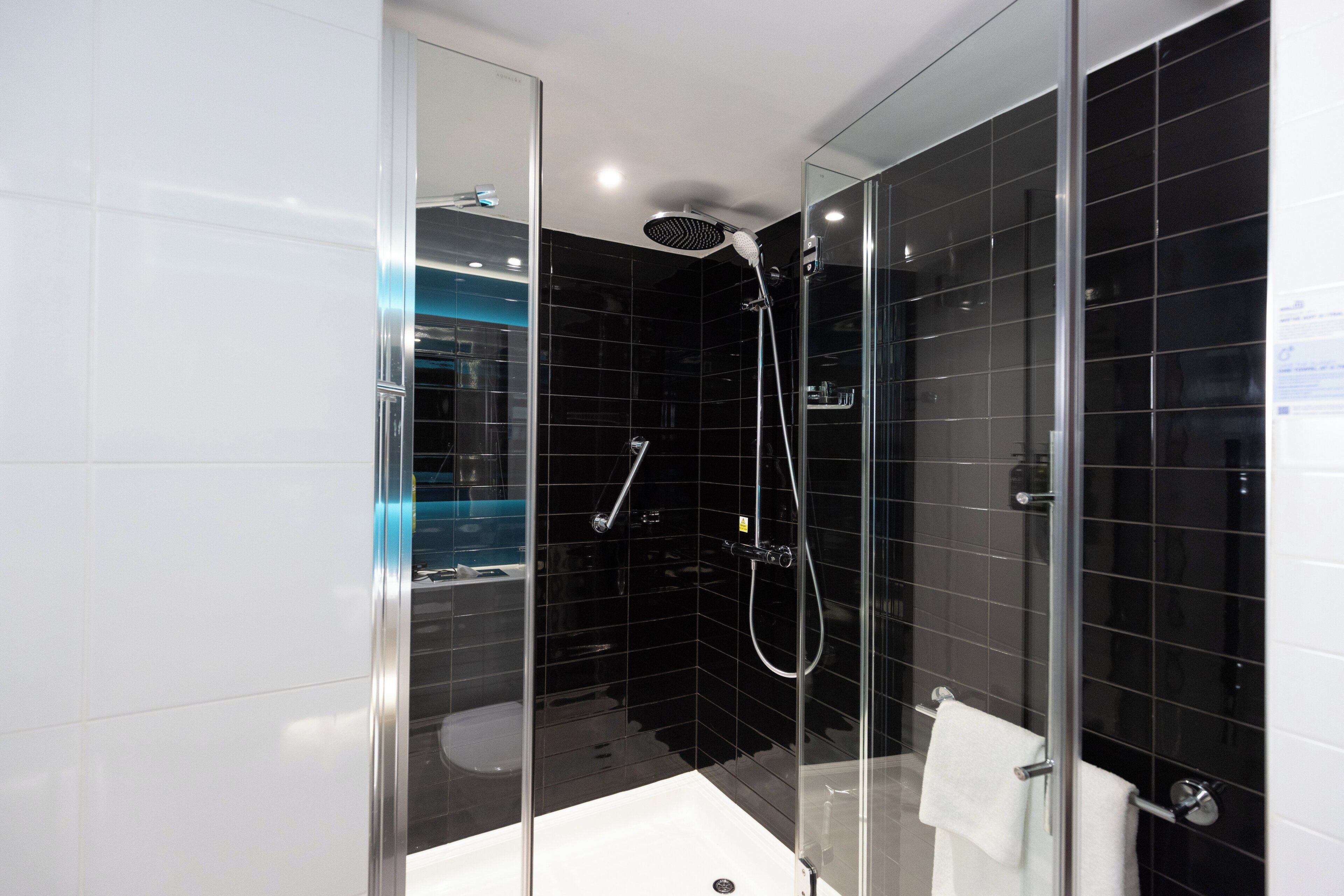 Photo - Holiday Inn Express Windsor by IHG