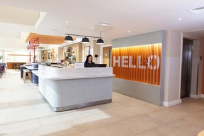 Exterior - Holiday Inn Express Windsor by IHG (Windsor)