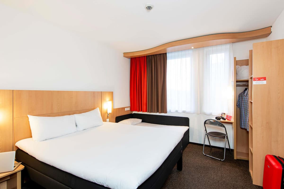 Standard Room, Multiple Beds (Standard)