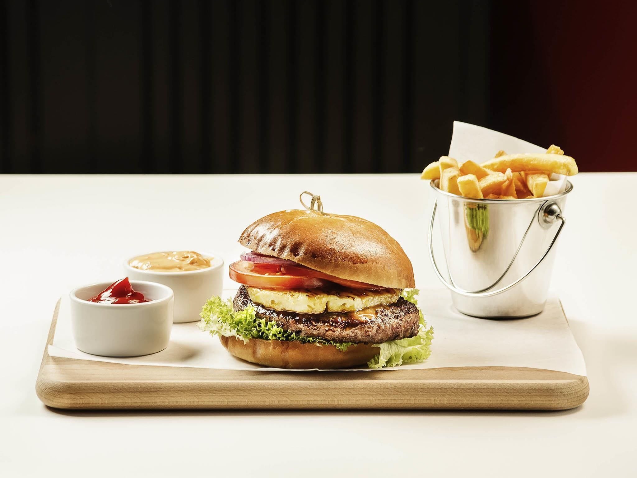 lunch and dinner served