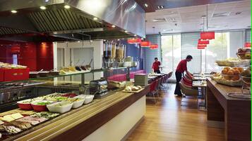 Lunch and dinner served