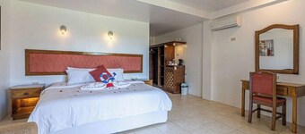 Blue Star Dive Resort