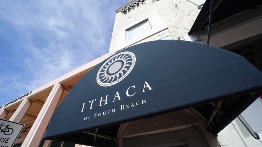Ithaca Hotel