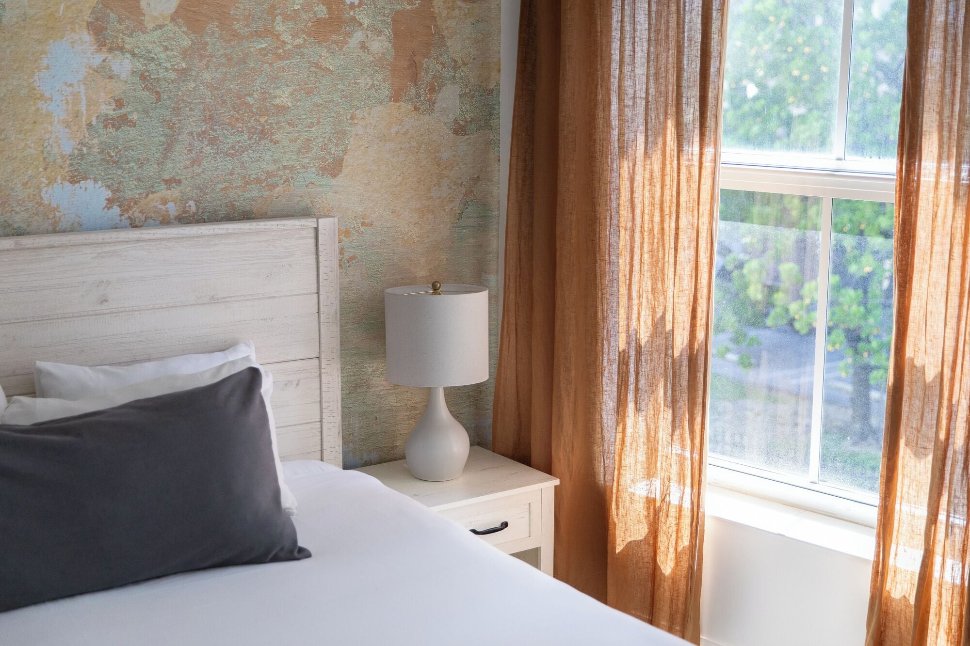 Suite - 1 kingsize-seng (Self check-in) | Senge med topmadrasser, pengeskab på værelset, individuelt design