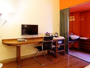 Minibar, in-room safe, desk, blackout curtains - Garden Inn Yanjiang East Road Branch (Guangzhou)