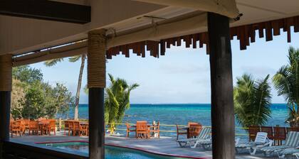 Funky Fish Beach & Surf Resort - Hostel