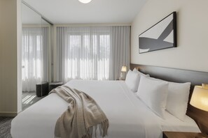 Two Bedroom Apartment  | In-room safe, desk, laptop workspace, blackout drapes - Punthill Norwest (Norwest)