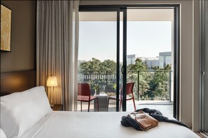 1 bedroom, in-room safe, desk, laptop workspace