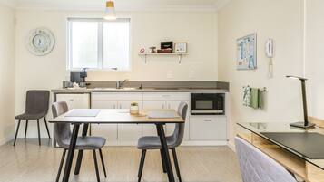 Fridge, microwave, coffee/tea maker, electric kettle