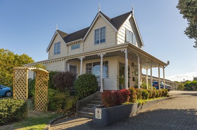 Kings Court Motel