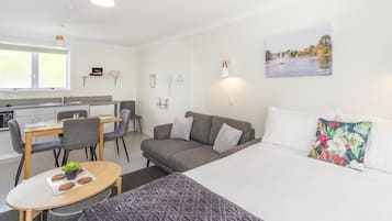 Fer et planche Ă repasser, Wi-Fi gratuit, draps fournis