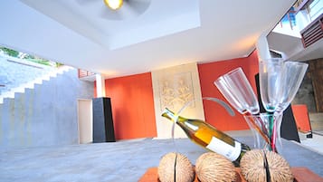 Termasuk sarapan Inggeris setiap hari