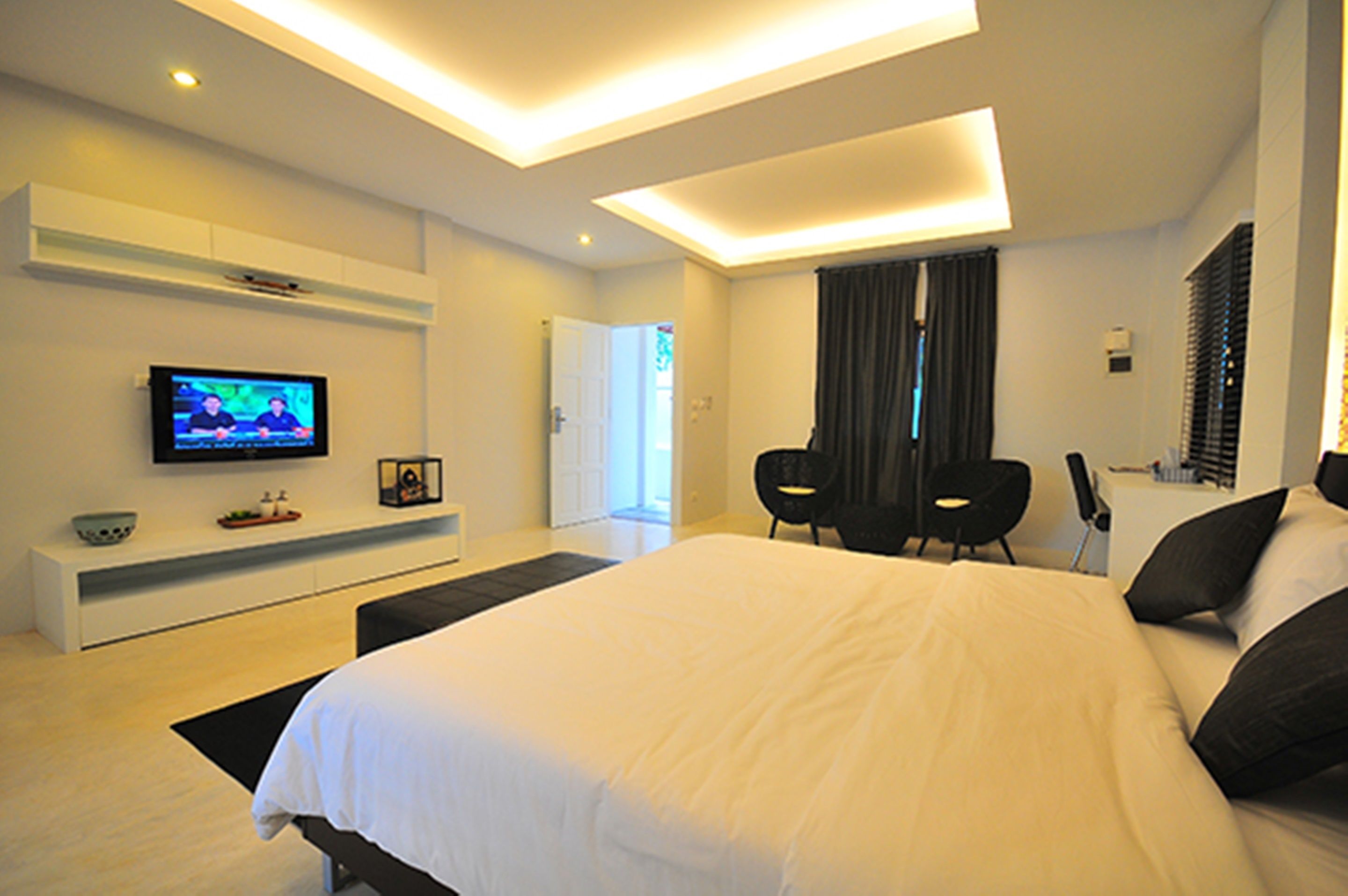 Premium Deluxe | เครื่องนอนระดับพรีเมียม, เตียงพร้อมฟูกเสริมที่นอน, ตู้นิรภัยในห้องพัก