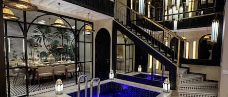 Exclusive House | Terrace/patio