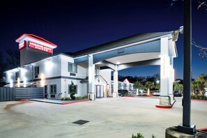 Exterior - Moonlight Suites - Houston George Bush Intl Airport (Houston)