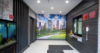 Moonlight Suites - Houston George Bush Intl Airport