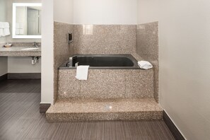 Romantic Room, 1 King Bed | Desk, laptop workspace, free WiFi, bed sheets - Moonlight Suites - Houston George Bush Intl Airport (Houston)