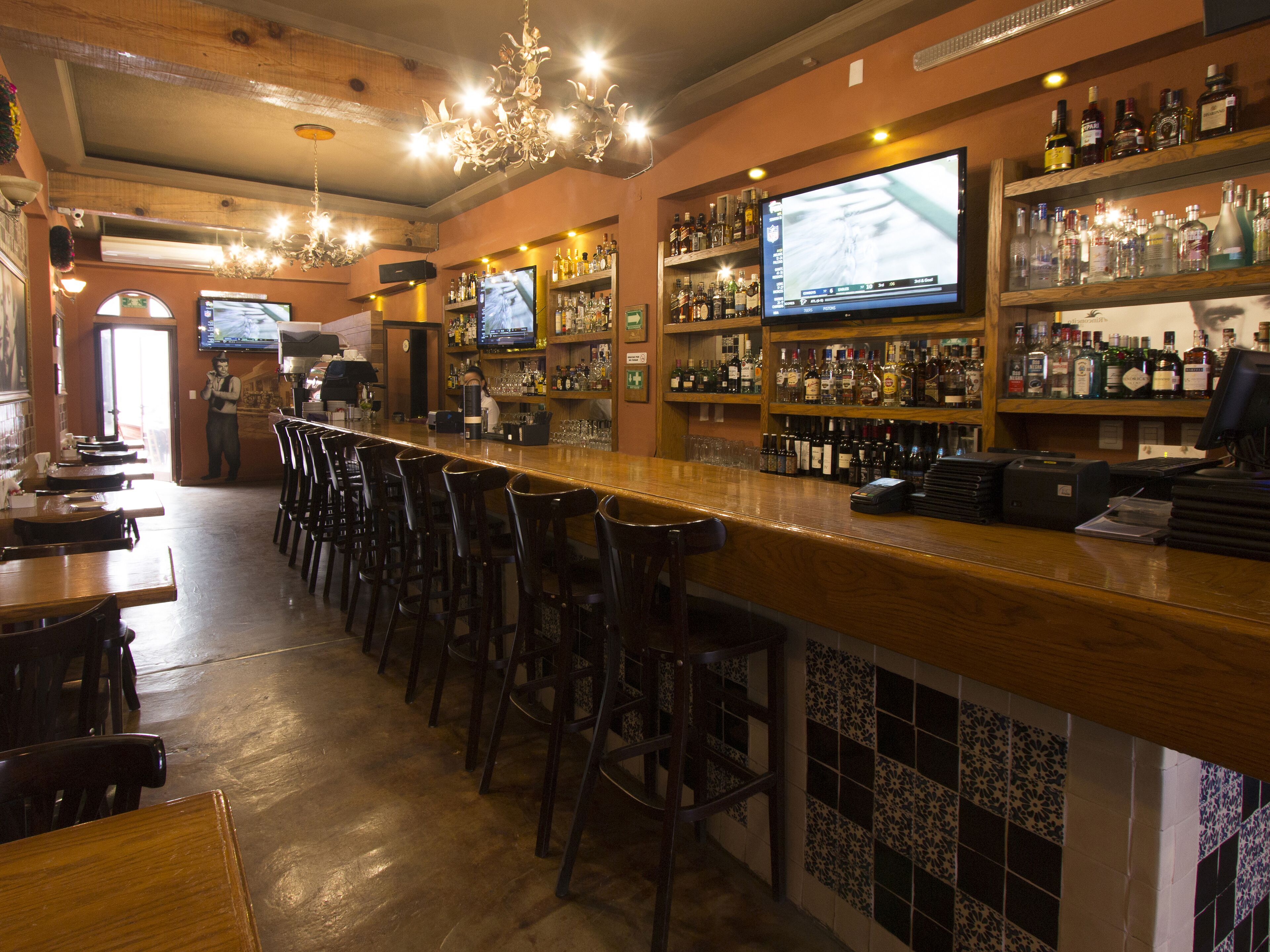 Breakfast, lunch, dinner served; Mexican cuisine 