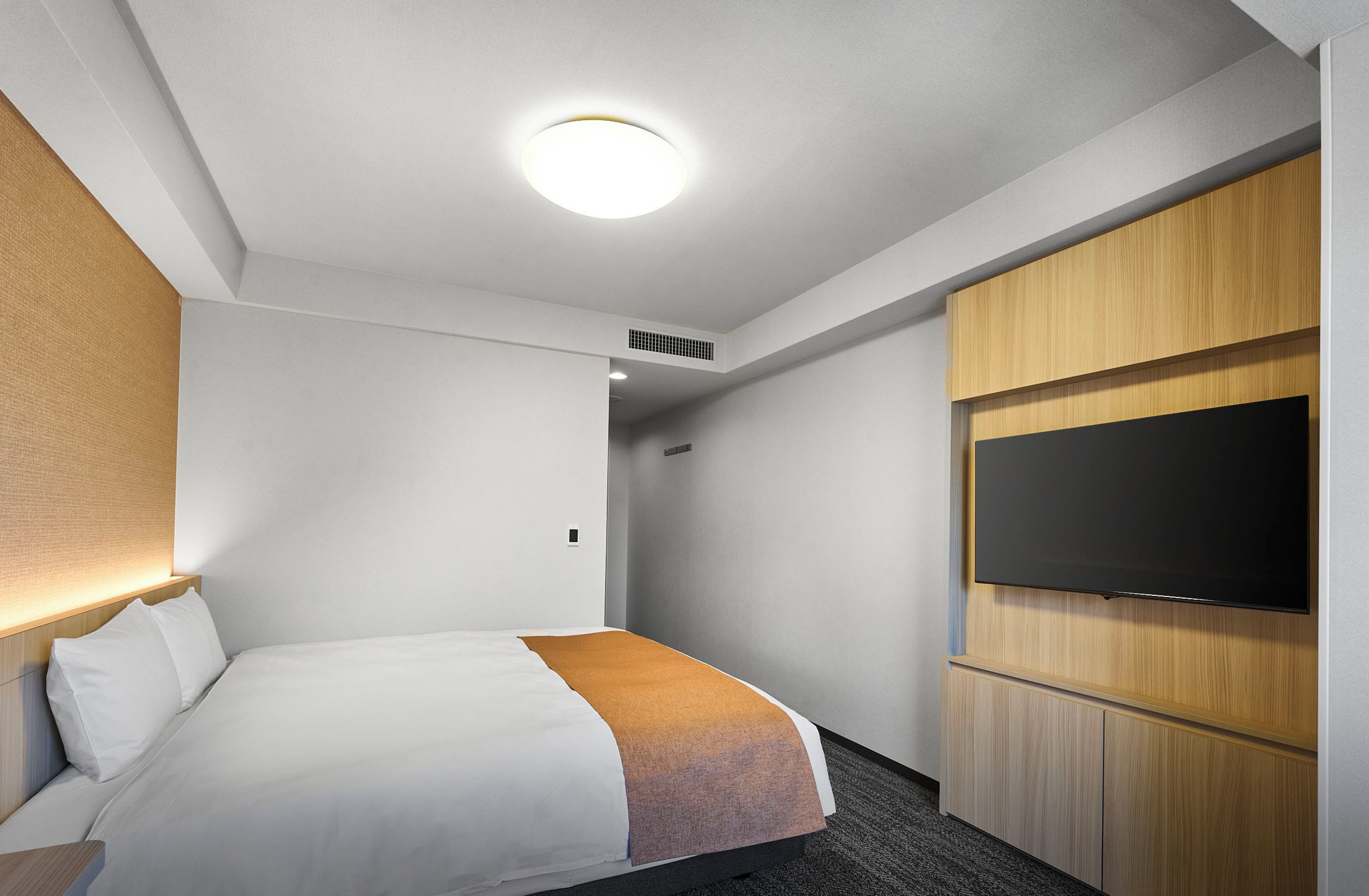 Deluxe Double Room, Non Smoking | Iron/ironing board, free WiFi, bed sheets