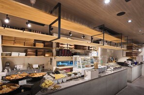 Daily buffet breakfast for a fee - Daiwa Roynet Hotel Kyoto Shijo Karasuma (Kyoto)