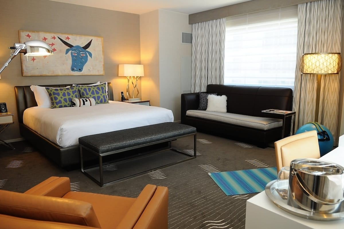 Suite, 1 King Bed (Additional Living Area)