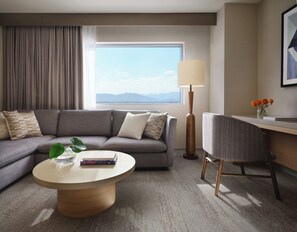 Frette Italian sheets, premium bedding, down duvets, pillow-top beds - Kimpton Hotel Palomar Phoenix Cityscape by IHG (Phoenix)