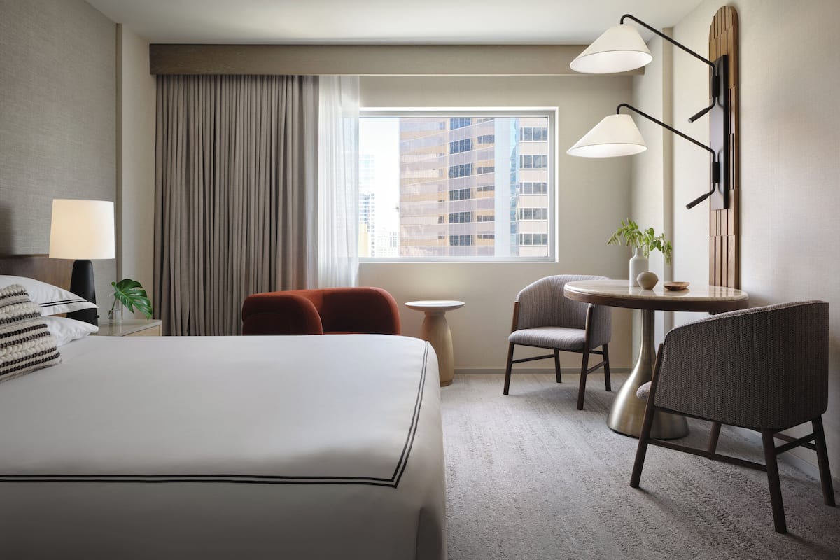 1 bedroom, Frette Italian sheets, premium bedding, down duvets