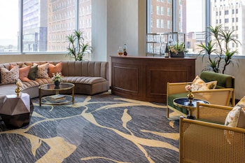 Meeting space at Kimpton Hotel Palomar Phoenix Cityscape by IHG