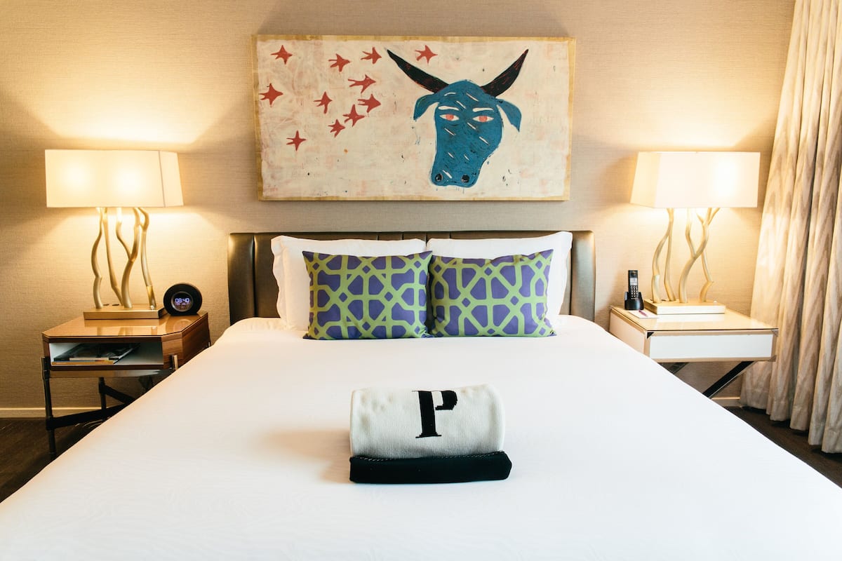 1 bedroom, Frette Italian sheets, premium bedding, down comforters