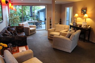 Zona de estar del vestíbulo