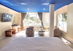 Ropa de cama hipoalergénica y minibar 