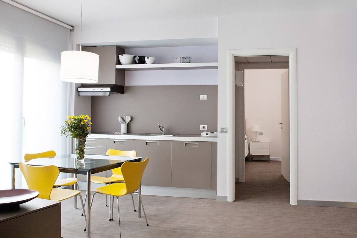 Private kitchen | Coffee/tea maker, fridge, stovetop, dishwasher
